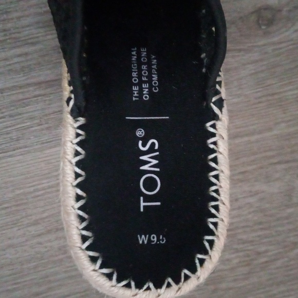 Tom's. womans open toe espadrilles. - Picture 3 of 5